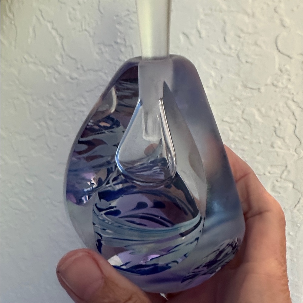 Signed Blue and Clear Swirl Art Glass Sculpture - Elegant Handblown Accent - Picture 3 of 9